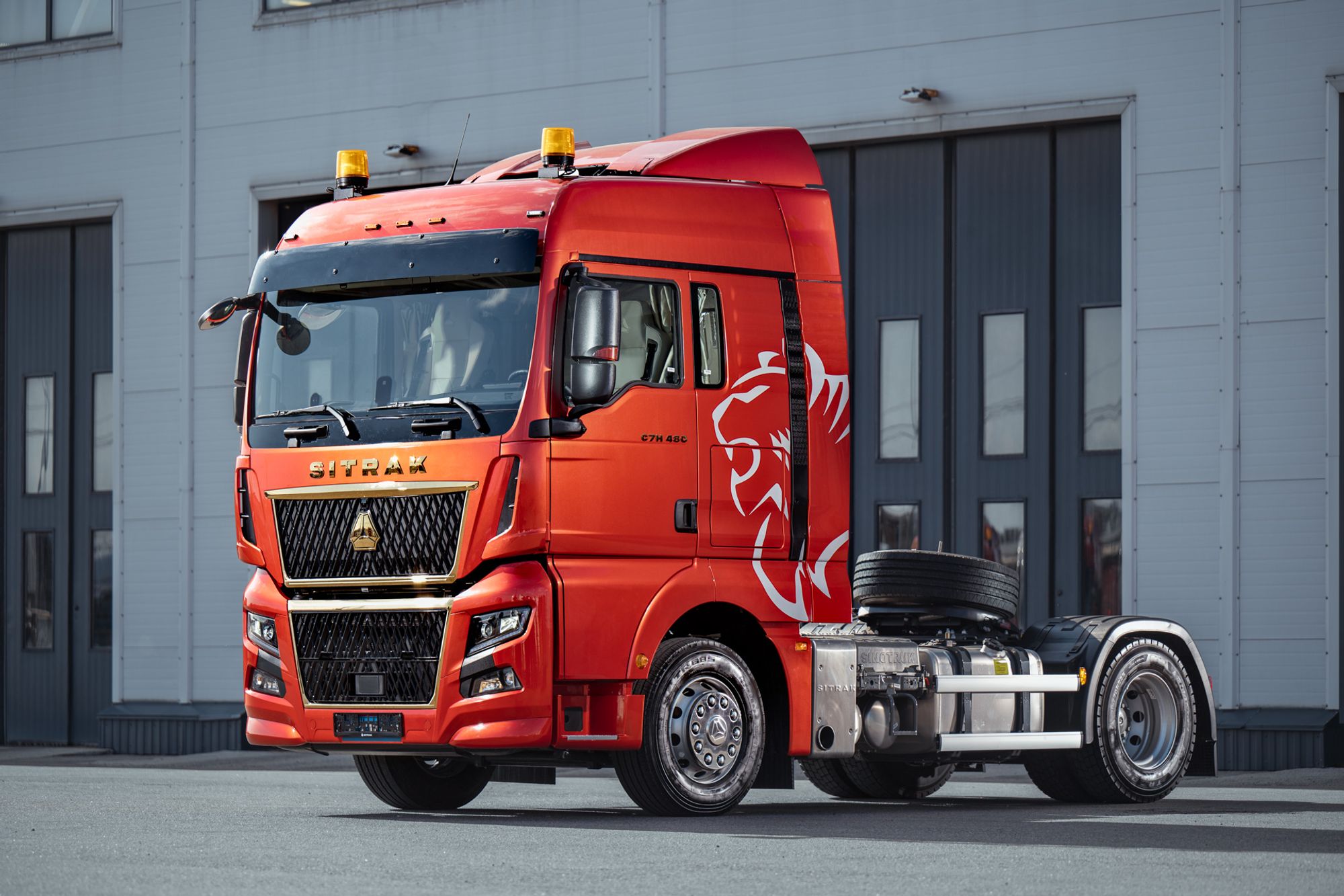 Sitrak C7H Max в лизинг: три первых техобслуживания входят в стоимость грузовика